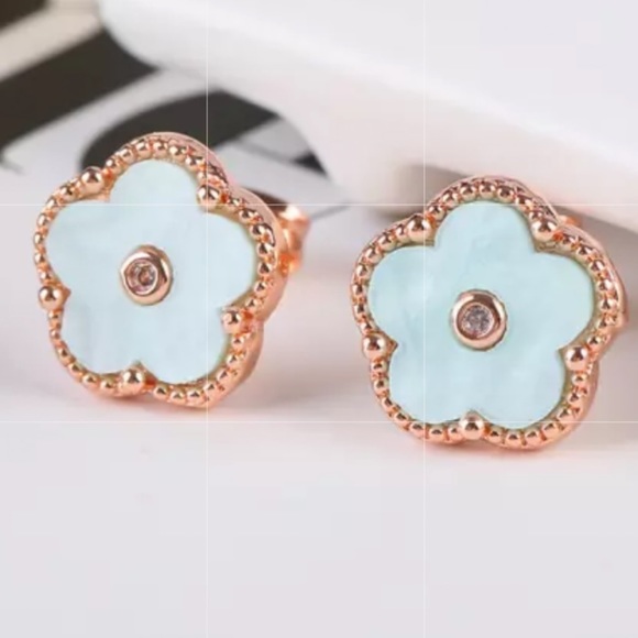 Curated Luxury Jewelry - Lucky Spring Earrings